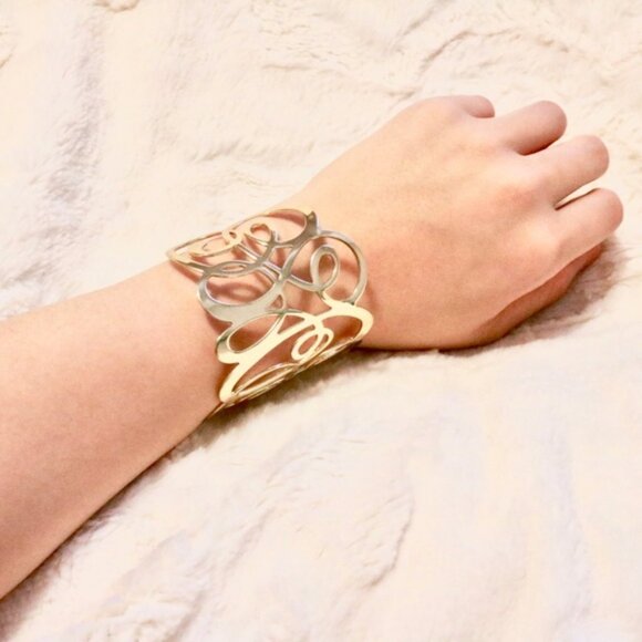 H&M Gold Swirl Cuff Bracelet - Picture 1 of 4